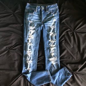Distressed American Eagle jeggings